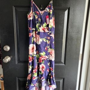 Small hi-low dress